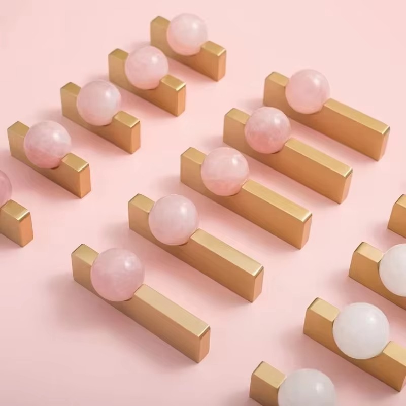 White Crystal Ball+Brass Furni - Furniture Hardware Drop Pulls 评论和价格