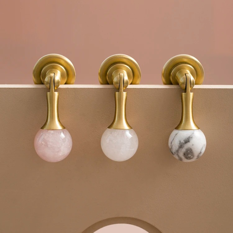 White Crystal Ball+Brass Furni - Furniture Hardware Drop Pulls 评论和价格